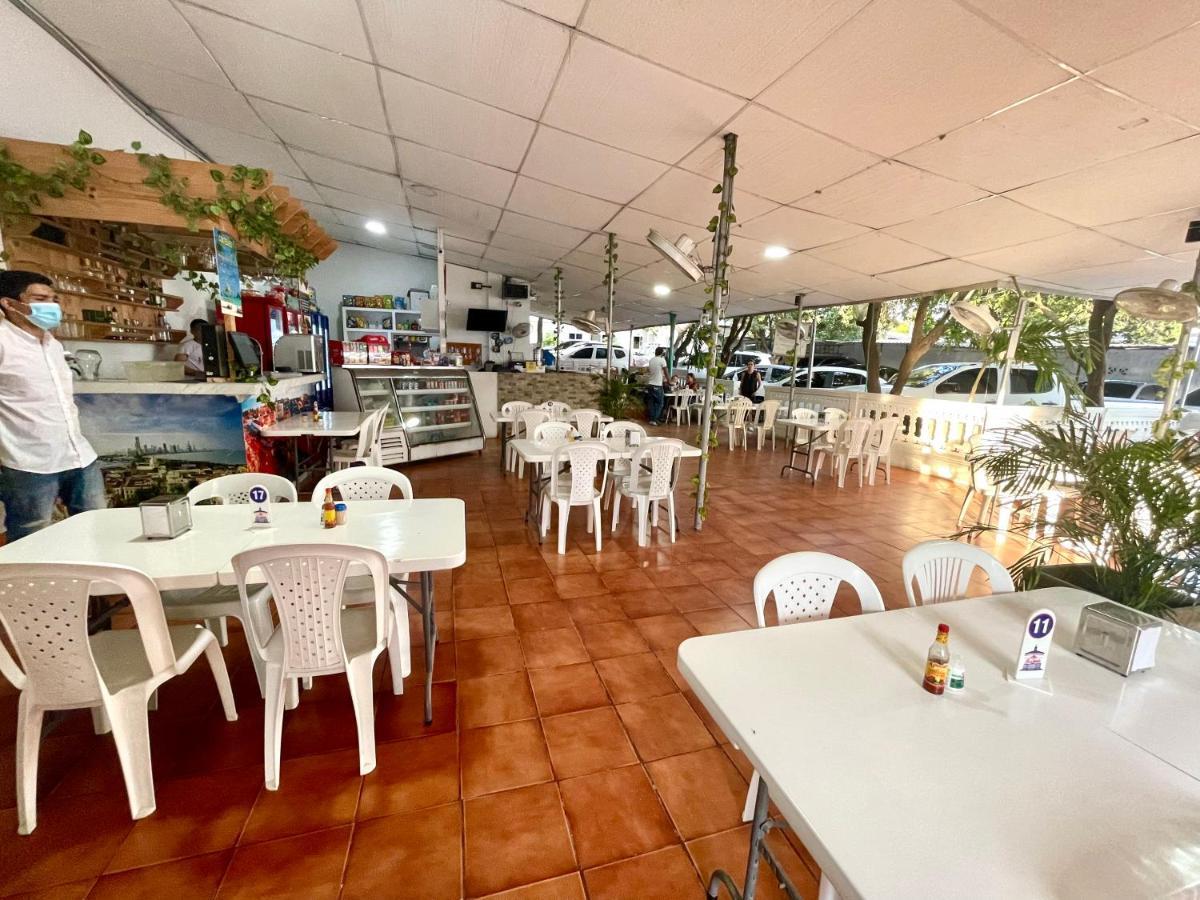 Hotel Y Restaurante La Quinta — Photos 3